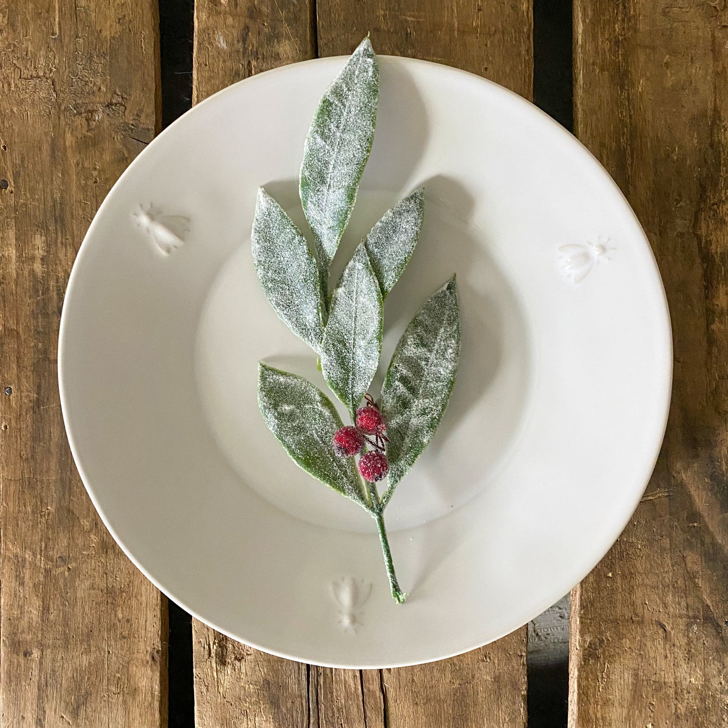 La Rochére Bee Ceramic Dessert/Salad Plates Set of 4 in Ecru